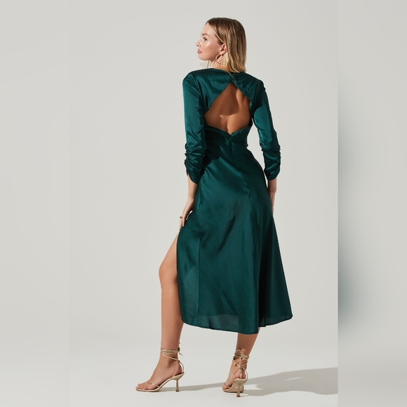 GRACIE LONG SLEEVE CUTOUT SATIN MIDI DRESS / ASTR THE LABEL - Picture 4 of 6